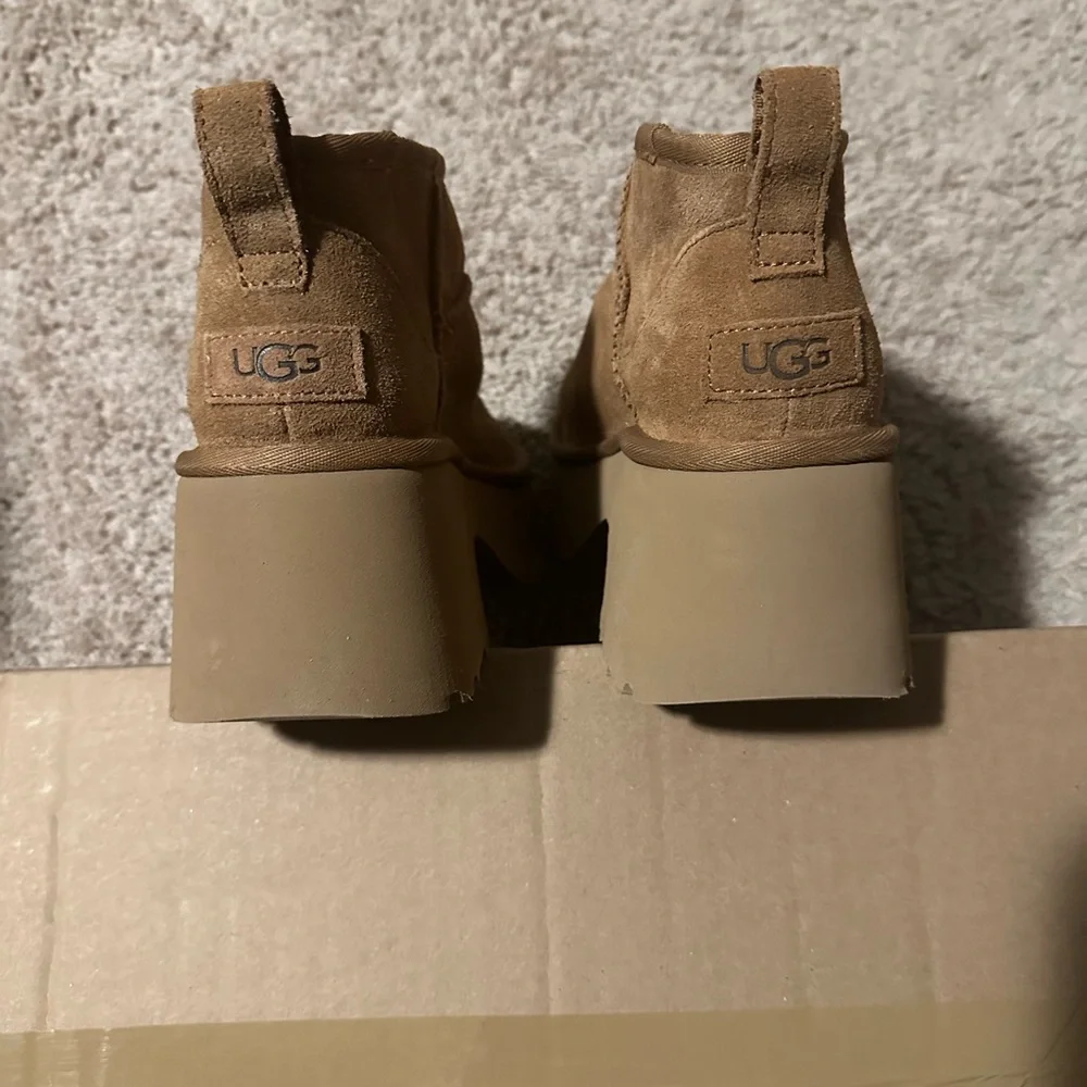 UGG Cozy Tan Platform Ankle Boots - Picture 5 of 5